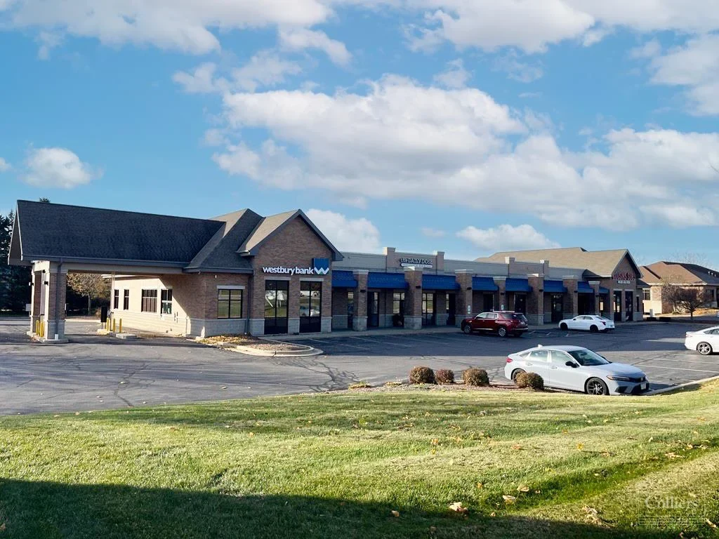 Multi-Site Retail Roofing in Youngstown, OH Multi-Site Retail Roofing in Youngstown, OH