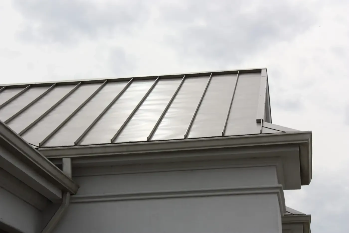 Metal R-Panel Roofing in Youngstown, OH Metal R-Panel Roofing in Youngstown, OH